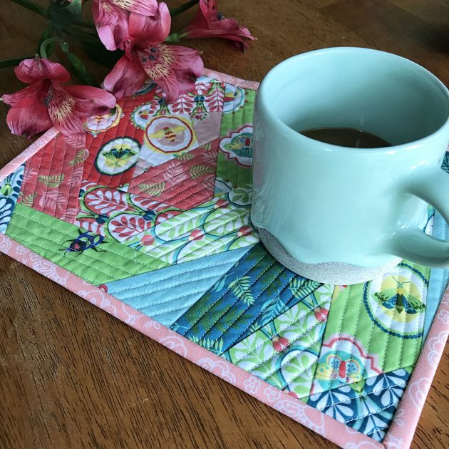 Entomologie Fabric mug rug tutorial by Betz White - finished