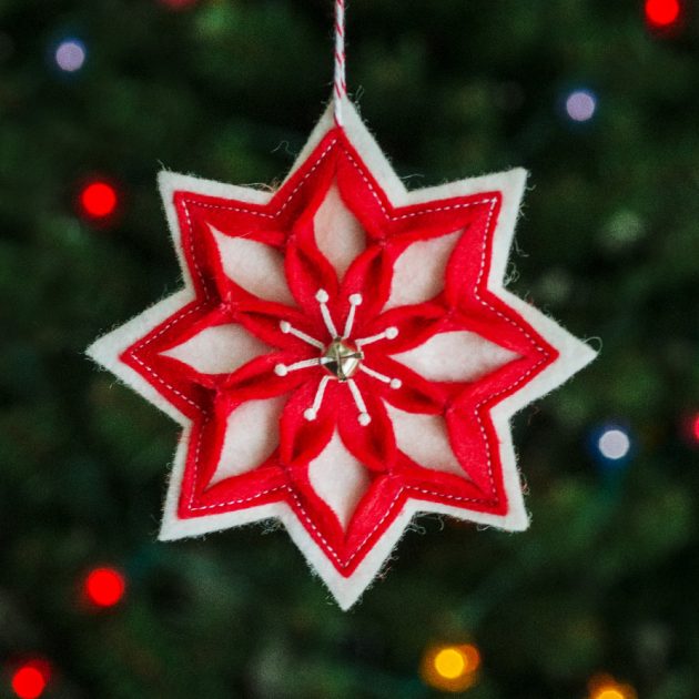 Betz White ornament pattern snow-star-red